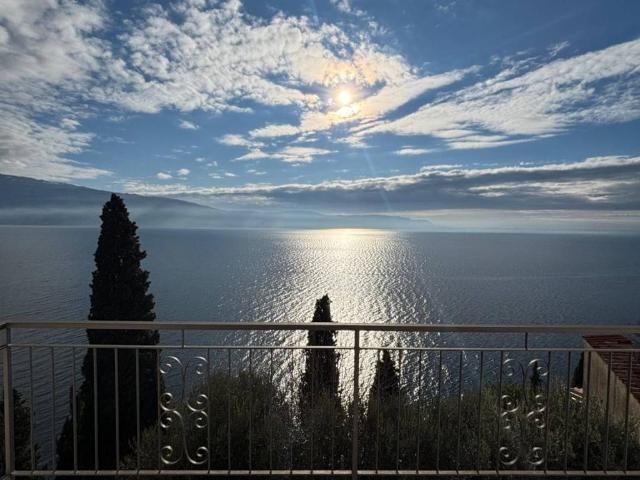 Villa in vendita a Toscolano Maderno BS
