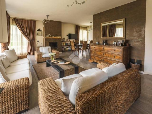 Villa in vendita a Toscolano Maderno BS