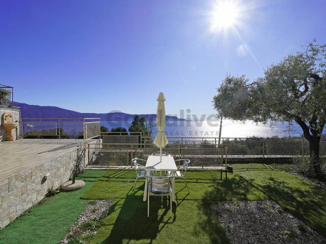 Villa in vendita a Toscolano Maderno BS