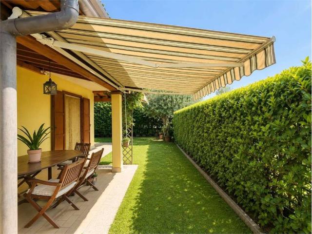 Villa in vendita a Toscolano Maderno BS