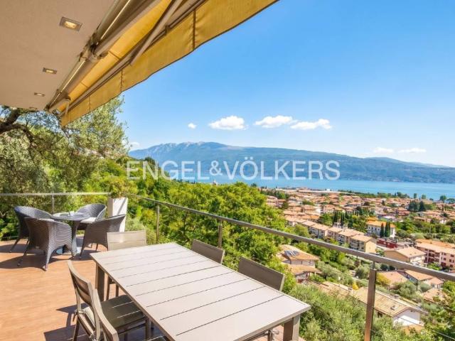 Villa in vendita a Toscolano Maderno BS