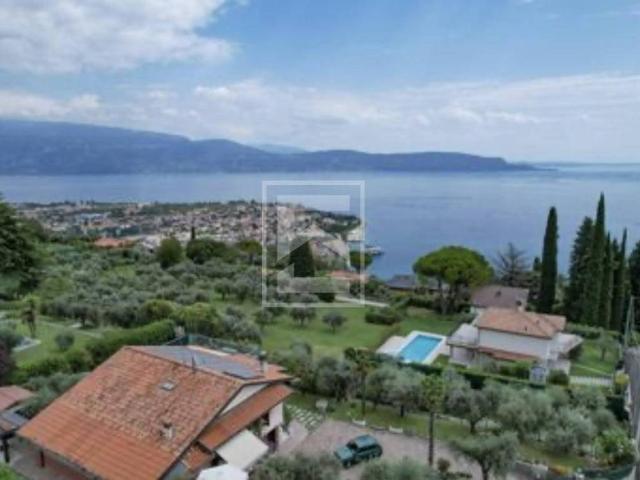 Villa in vendita a Toscolano Maderno BS