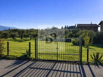 Villa in vendita a Toscolano Maderno BS