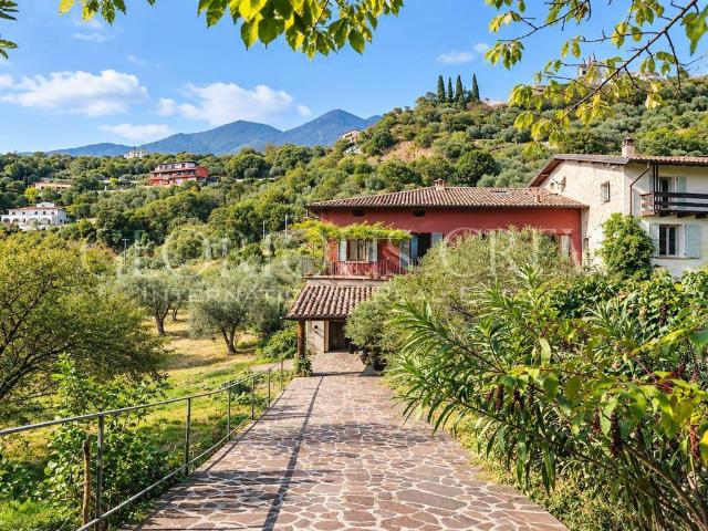 Villa in vendita a Toscolano Maderno BS
