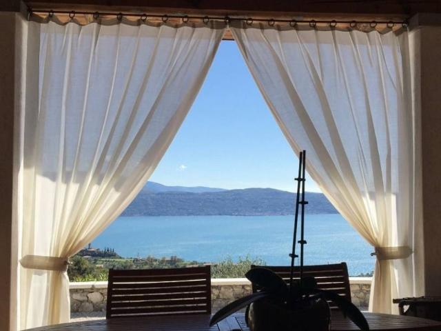 Villa in vendita a Toscolano Maderno BS