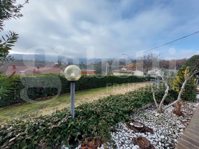 Villa in vendita a Tossicia