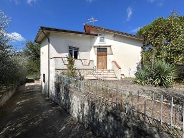 Villa in vendita a Taurasi AV