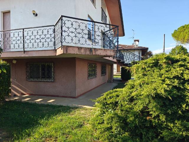 Villa in vendita a Tavagnacco UD