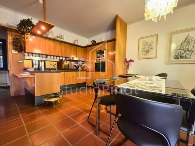 Villa in vendita a Tavagnacco UD