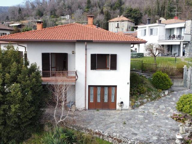 Villa in vendita a Tavernerio CO