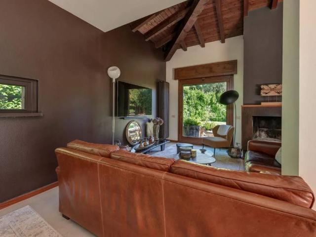 Villa in vendita a Tavernerio CO