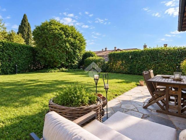 Villa in vendita a Tavernerio CO