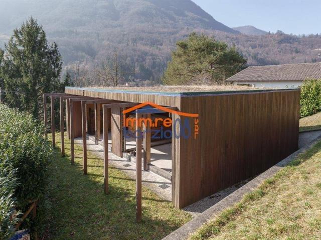 Villa in vendita a Taceno LC