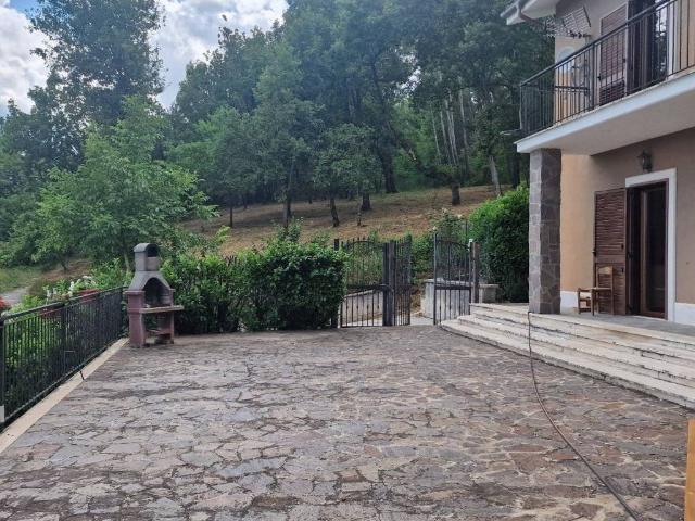 Villa in vendita a Tagliacozzo AQ