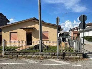 Villa in vendita a Taglio di Po RO
