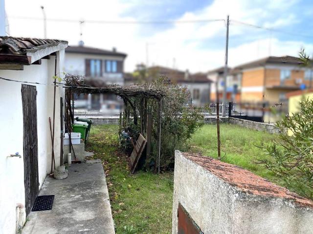 Villa in vendita a Taglio di Po RO