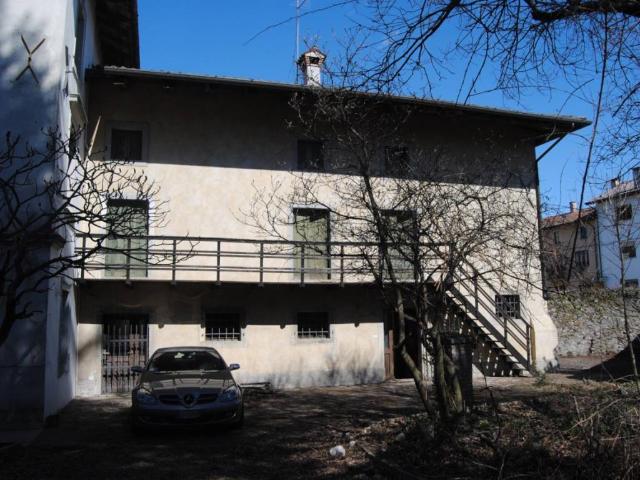 Villa in vendita a Tarcento UD