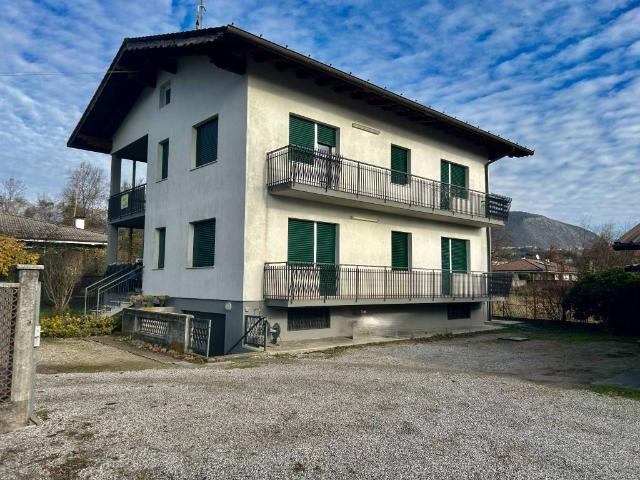 Villa in vendita a Tarcento UD