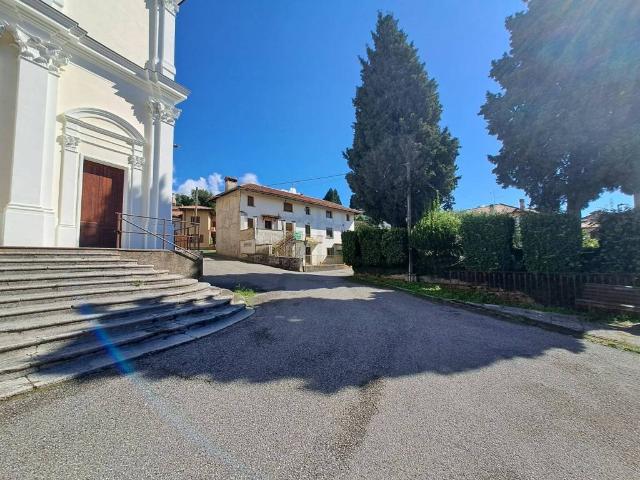 Villa in vendita a Tarcento UD