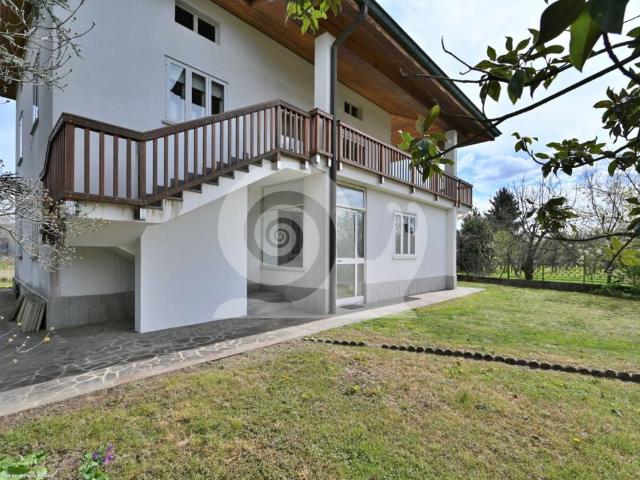 Villa in vendita a Tarcento UD