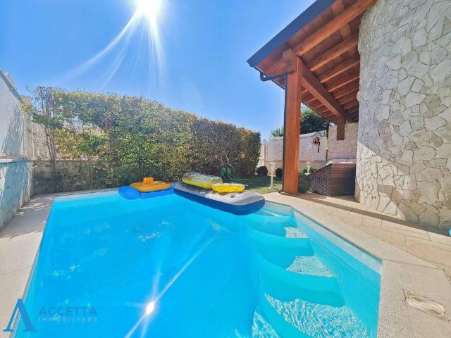 Villa in vendita a Taranto TA
