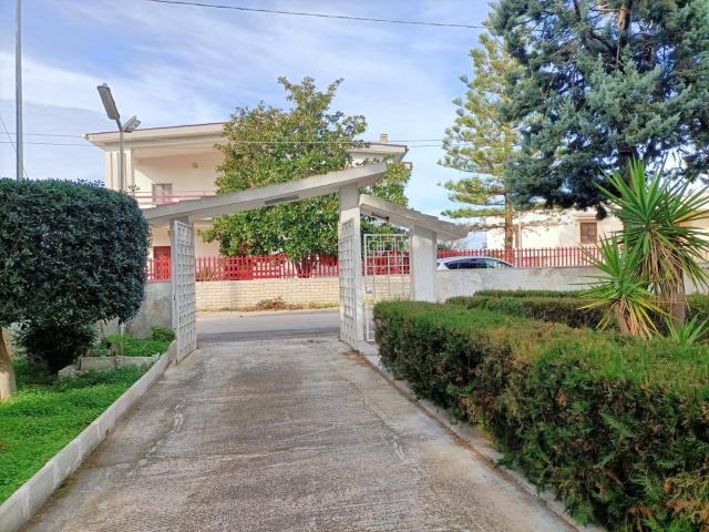 Villa in vendita a Taranto, Lama