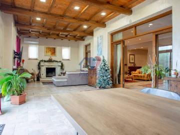 Villa in vendita a Tarano RI