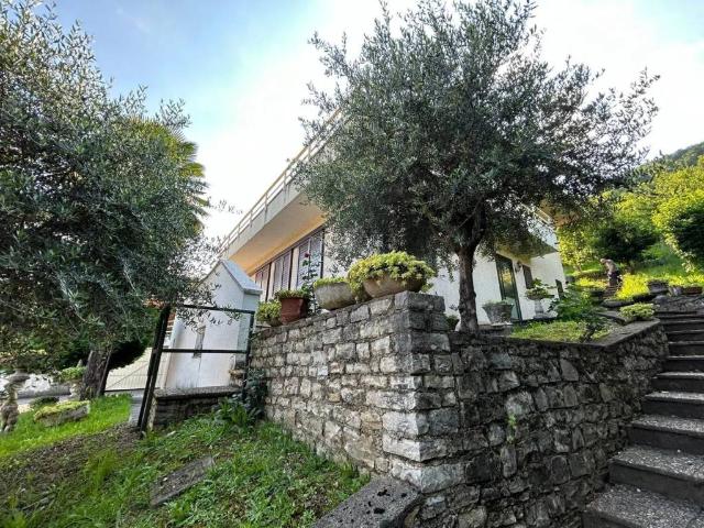 Villa in vendita a Tarzo TV