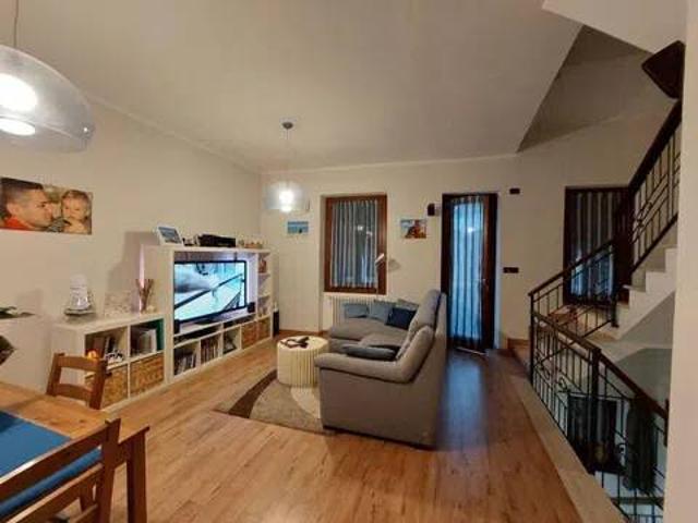 Villa in vendita a Tassarolo AL
