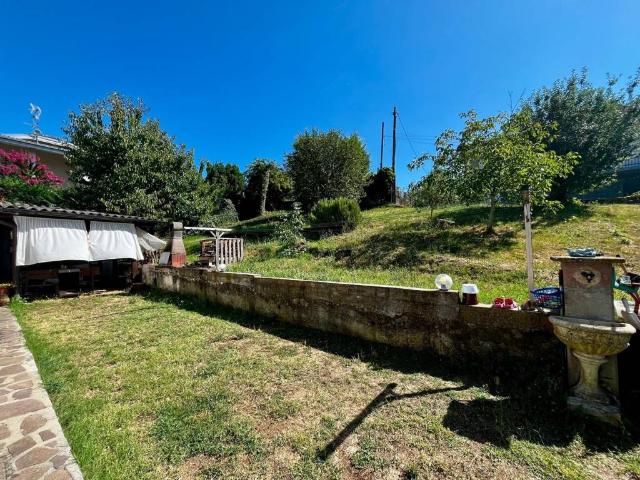 Villa in vendita a Tassarolo AL