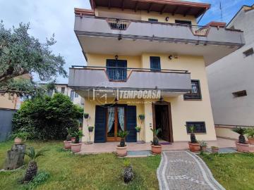 Villa in vendita a Teverola CE