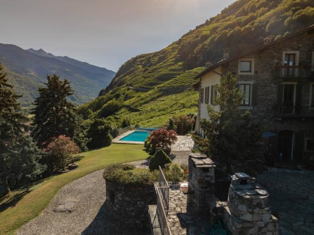 Villa in vendita a Teglio, Tresenda