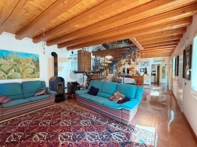 Villa in vendita a Teglio Veneto VE