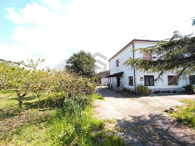 Villa in vendita a Telese Terme BN
