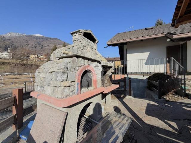 Villa in vendita a Temù BS