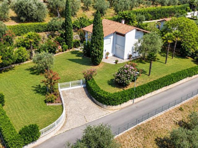 Villa in vendita a Tenno TN