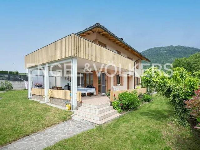 Villa in vendita a Tenna TN