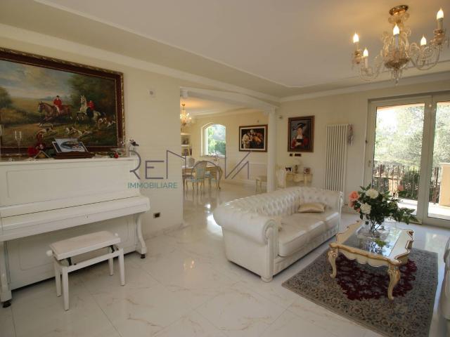 Villa in vendita a Teramo, San Nicolò a Tordino 500m² Teramo