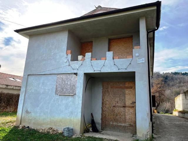 Villa in vendita a Teramo TE