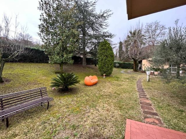 Villa in vendita a Teramo TE