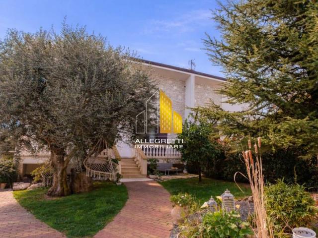 Villa in vendita a Terlizzi BA