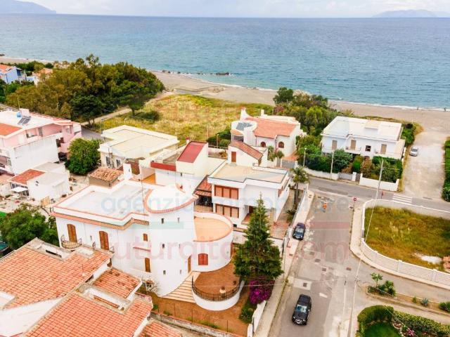 Villa in vendita a Terme Vigliatore ME