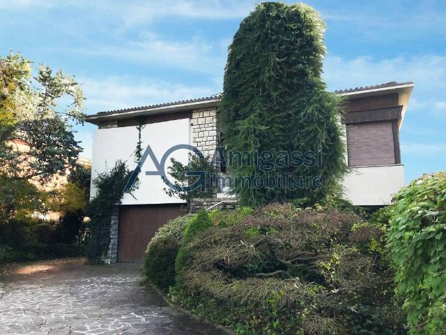 Villa in vendita a Terno d'Isola BG