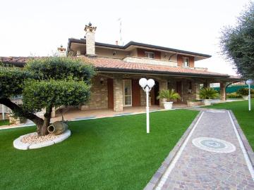 Villa in vendita a Terno d'Isola BG