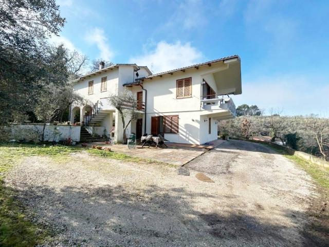 Villa in vendita a Terni TR