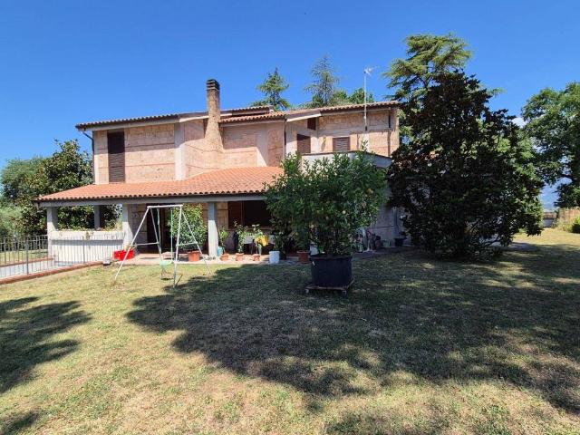 Villa in vendita a Terni TR