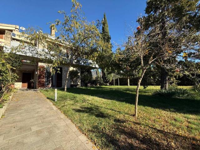 Villa in vendita a Terni TR