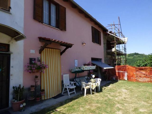 Villa in vendita a Terzo AL