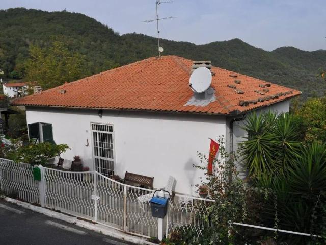 Villa in vendita a Testico SV