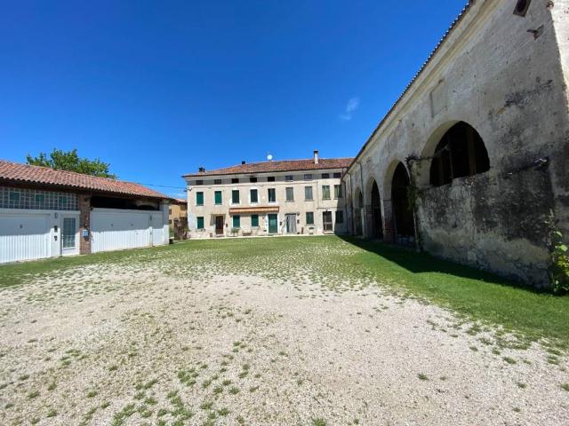 Villa in vendita a Thiene VI